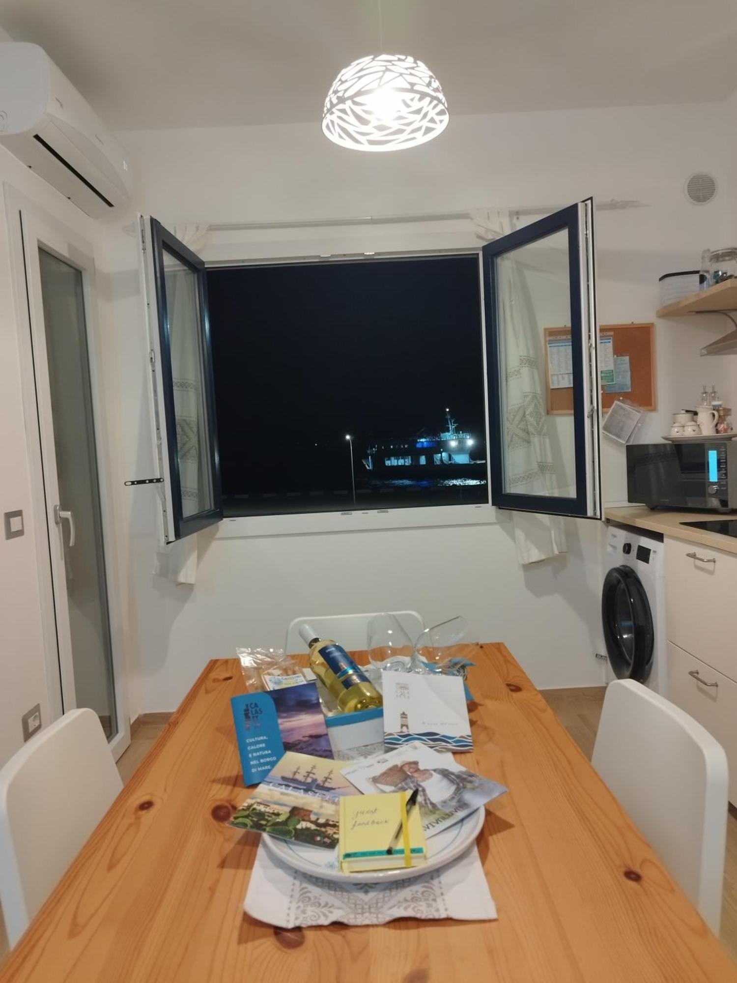 Sky And Sea Apartment Calasetta Εξωτερικό φωτογραφία